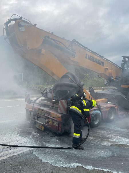 Reifenbrand LKW (Bild 2)